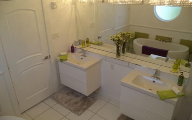 Enchanted Rainforest Guesthouse