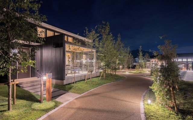 AWAUMI Fujikawaguchiko Resort