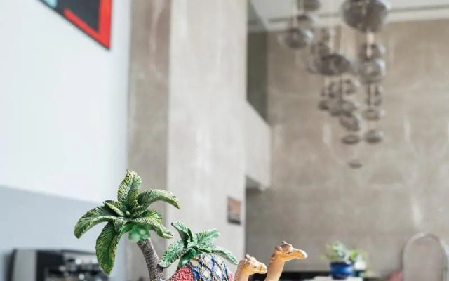 AR Suites KLJ Square