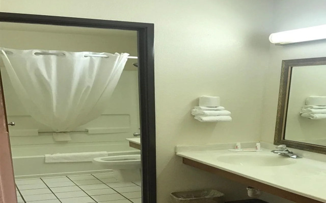 Super 8 By Wyndham Belleville