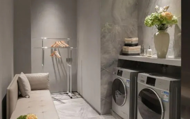 Laurel Hotel Baoan International Convention and Exhibition Center Store