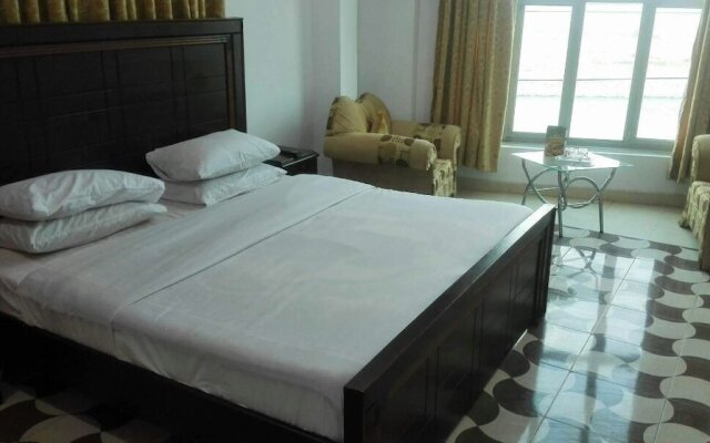 River Palace Hotel