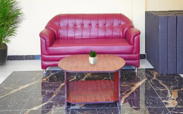 Oyo Flagship 807564 Hotel Pvs Grand