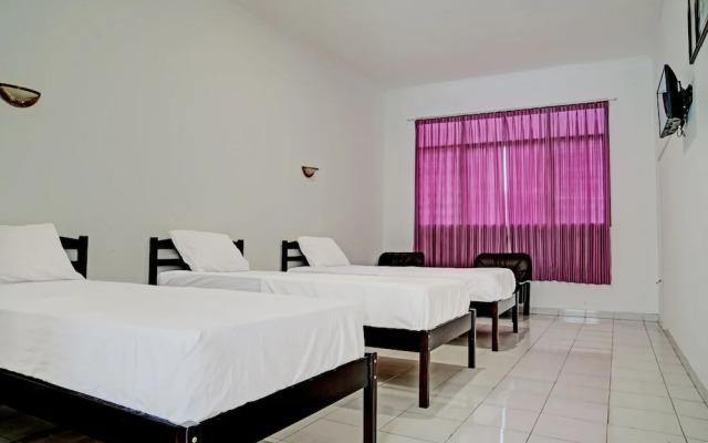 OYO 92324 Hotel Sinar Rejeki