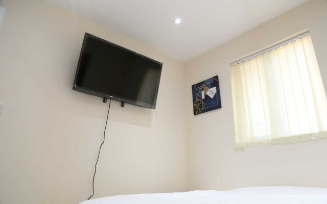 Budget 4-bedrooms In Thamesmead