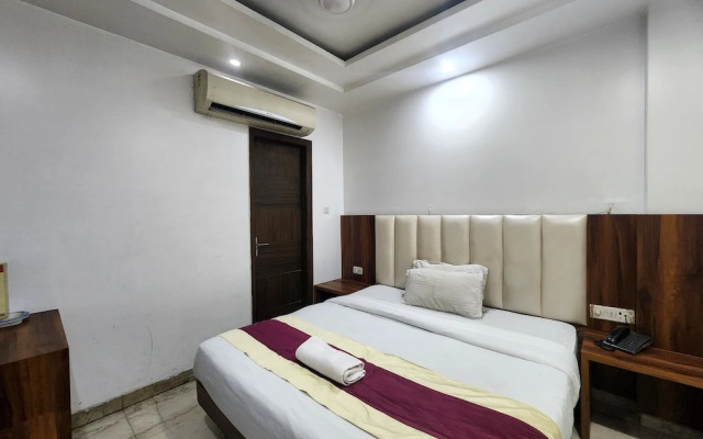 Hotel A-10 International