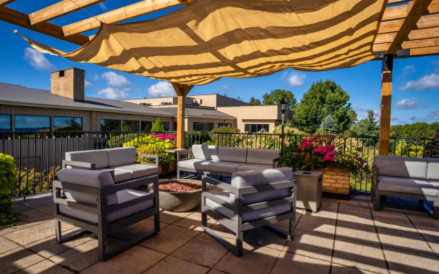 Old Orchard Inn & Spa