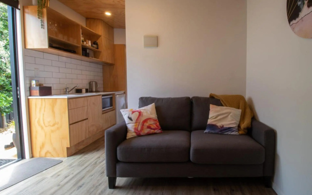 The Dunes At Fitzroy Beach - Unit 1 – Guest Rooms – New Plymouth