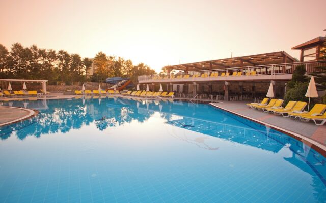 Club Mermaid Village