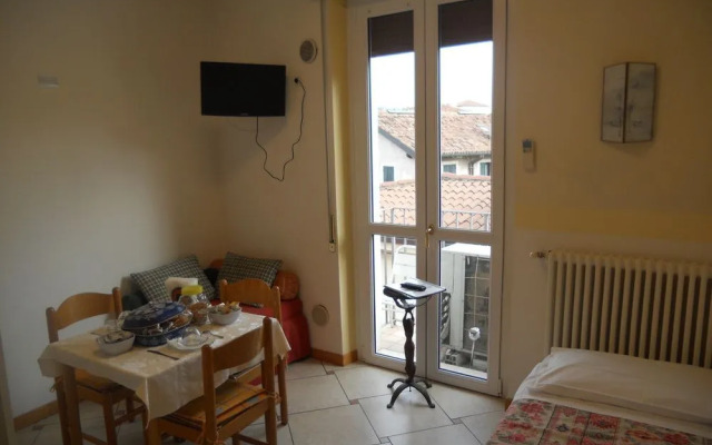 Vitti's Home Verona 3