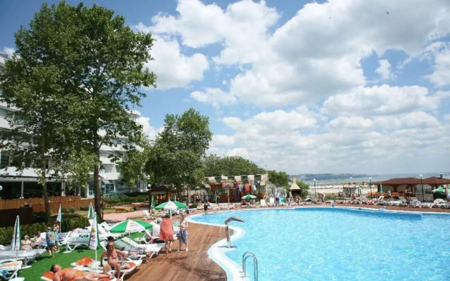 Arabella Beach Hotel