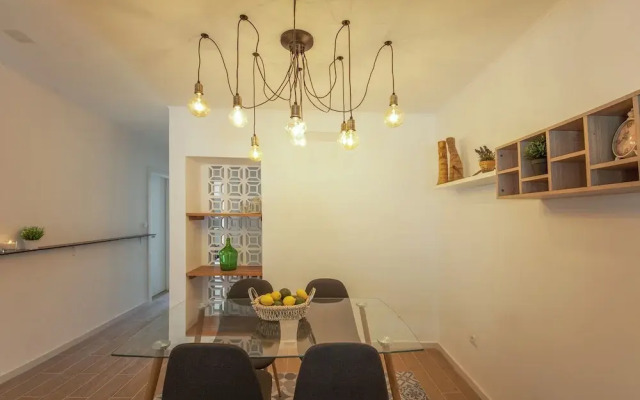 A30 - Tamar Ground- Floor Flat by DreamAlgarve
