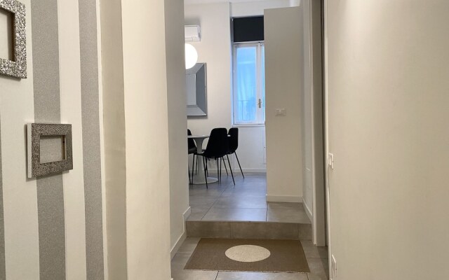 Fashion Elvira House 2