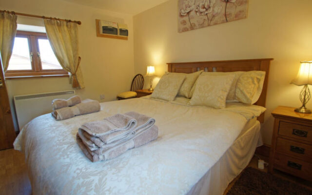 Holiday Home Pen Y Coed