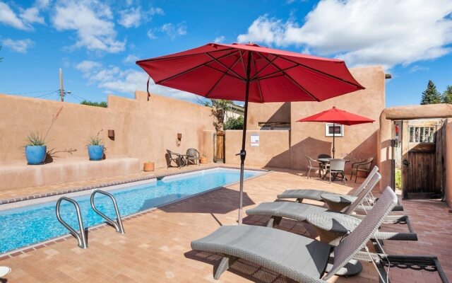 Casa Siempre Mayo - Railyard Gem, Walk to Plaza