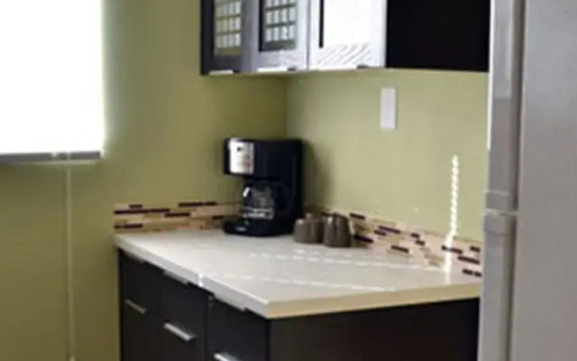 Two-Bedroom Scottsdale Townhome with Heated Pool
