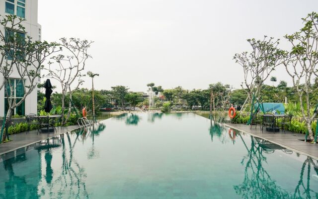 Elegant 2Br Citralake Suites Apartment