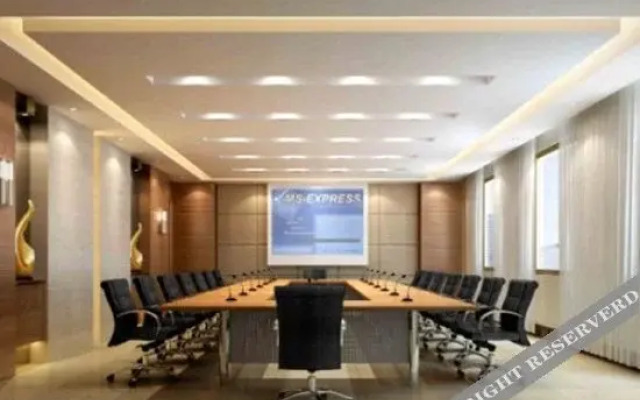 Huangting Holiday Inn