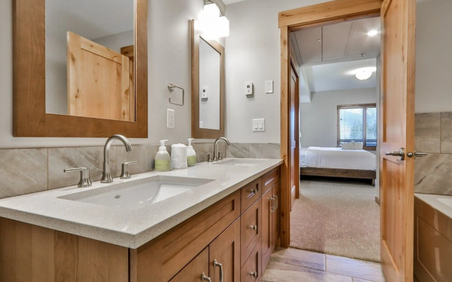 White Spruce Lodge by Spring Creek Vacations
