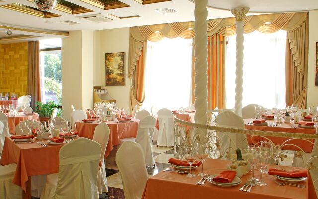 Cron Palace Tbilisi Hotel