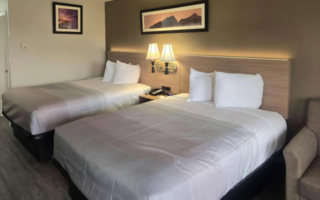 Quality Inn & Suites Sunport Airport Albuquerque