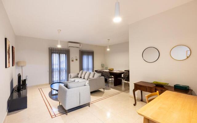 Sliema Charming: 3BR Apartment Near the Beach by 360 Estates