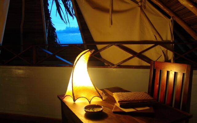 Punta Caracol Acqua Lodge