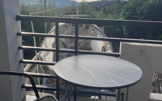 BN 5BR House With Mountain View