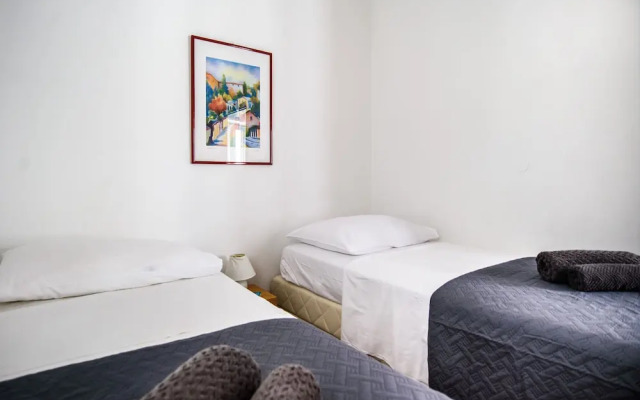 Zenith Apartment by DuHomes