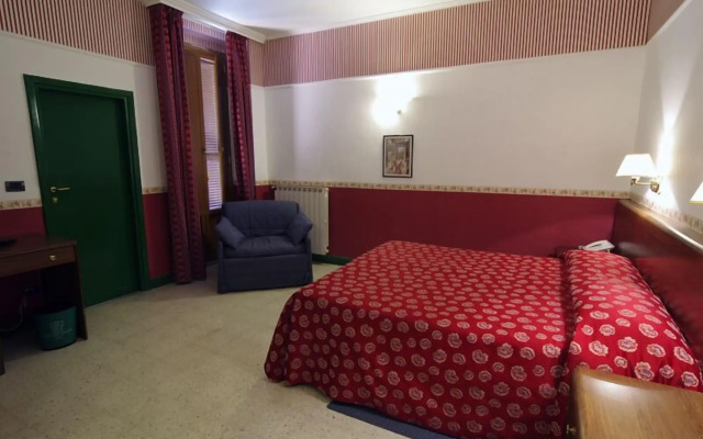 Hotel Iris Crillon