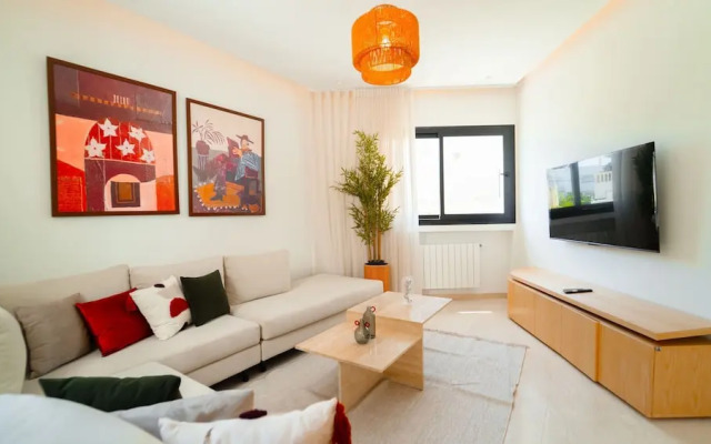 Villa Malaga Luxury for 10 in Central Marsa