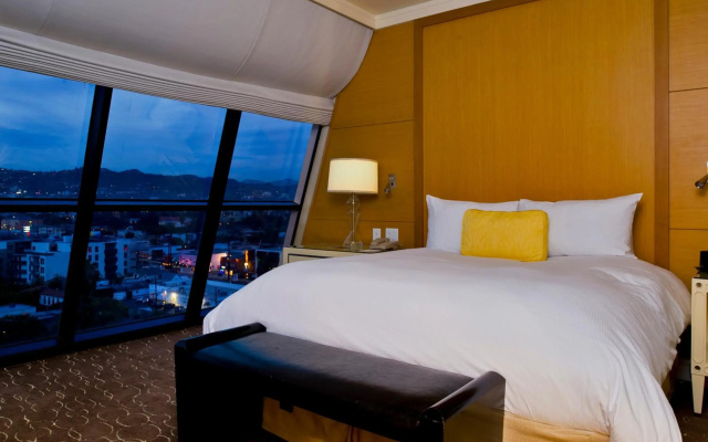 Sofitel Los Angeles at Beverly Hills