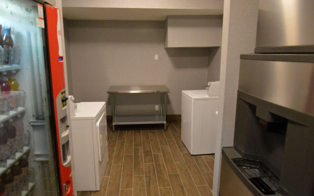 Best Western Plus Liberal Hotel & Suites