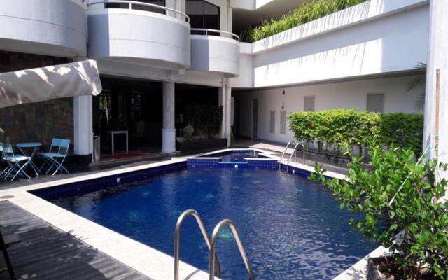 Garden Paradise Hotel & Serviced Apartment