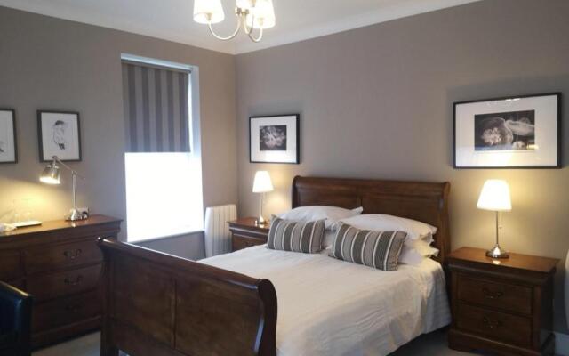 Shaw Suite