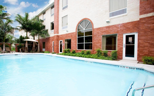 Holiday Inn Express Hotel & Suites Weslaco by IHG