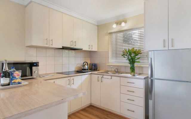 The Peninsula Riverside Serviced Apartments