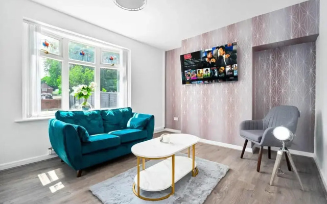 Birmingham Blissful Retreat - 3 Bed House