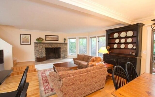 Pet Friendly Pines at Topnotch