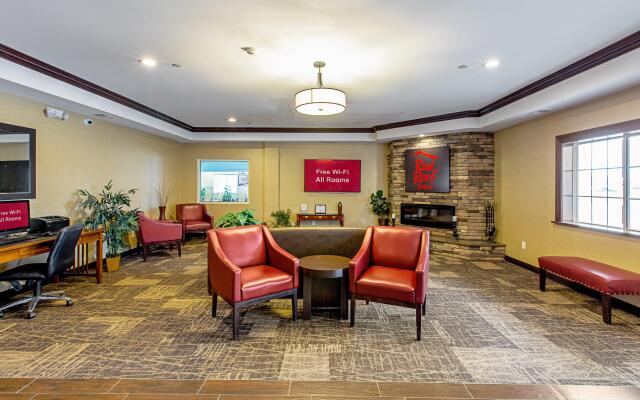 Red Roof Inn & Suites Omaha - Council Bluffs