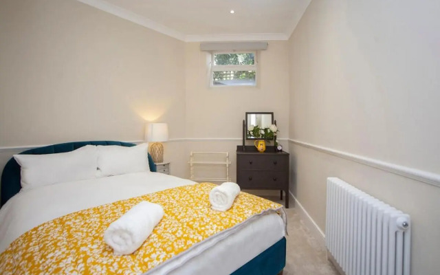 Georgian Garden Apartment - Central Bath