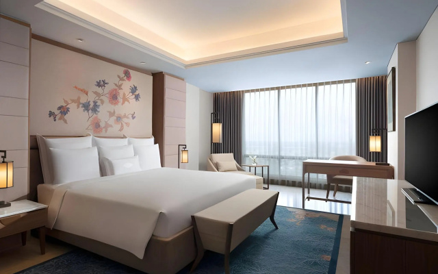 Hotel Tentrem Semarang – Guest Rooms – Semarang