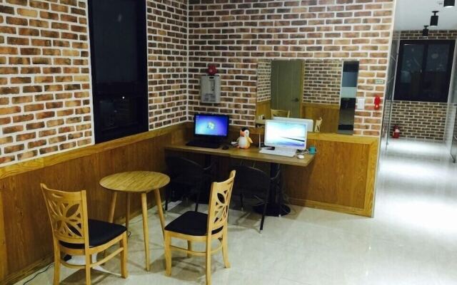 Yeosuro Guesthouse - Hostel