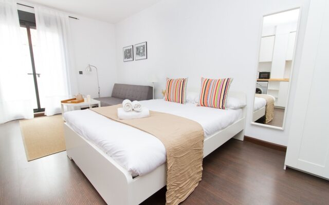 Cute Studio Dos Aceras