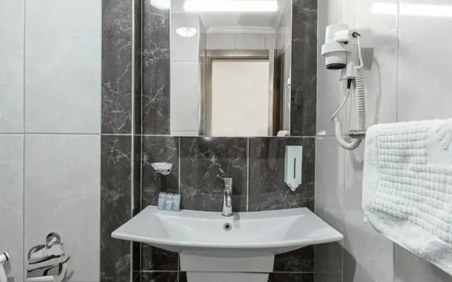 Bursa Loyal City Hotel & Spa