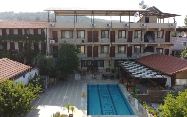 Shah Sultan Ozturk Hotel