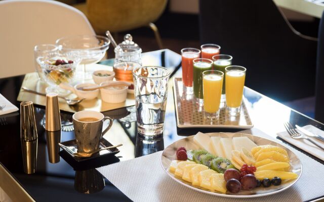 ICON Casona 1900 by Petit Palace