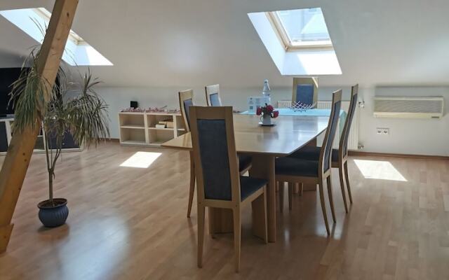 Ela's Appartementhaus