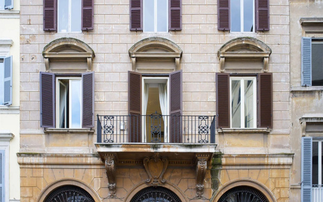 Piazza Farnese Luxury Suites
