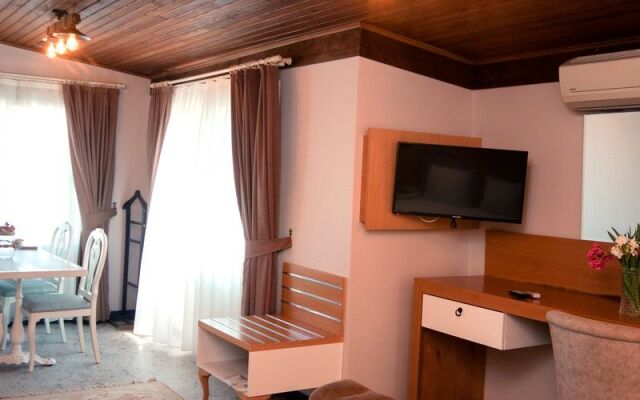 Anar Hotel